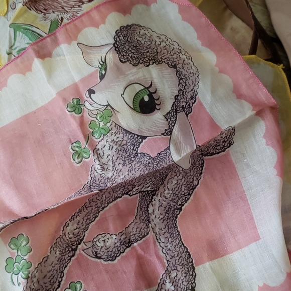 Child's handkerchiefs 9.25" lamb, duckling & bunn - Picture 4 of 5